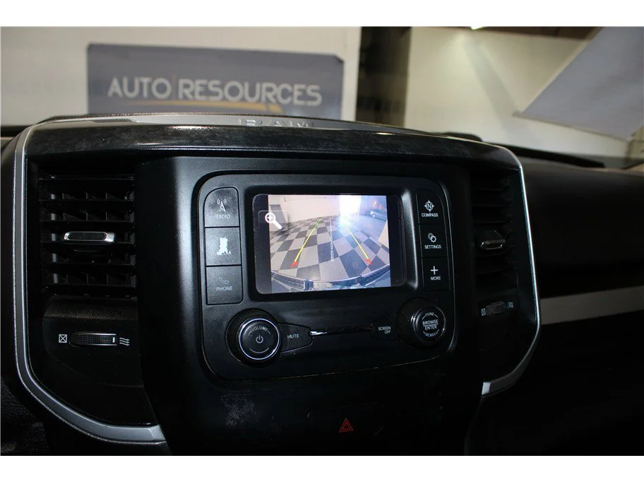 Used 2020 Granite Crystal Metallic Clearcoat Ram Big Horn image 32