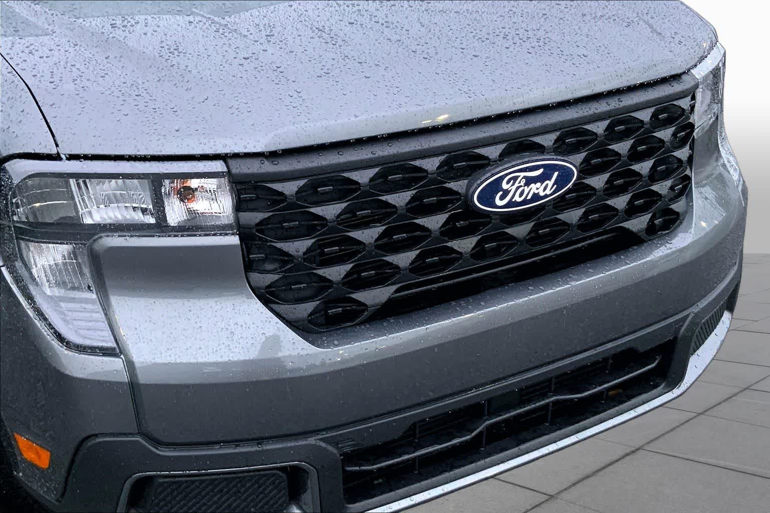 Used 2025 Carbonized Gray Metallic Ford XLT image 29