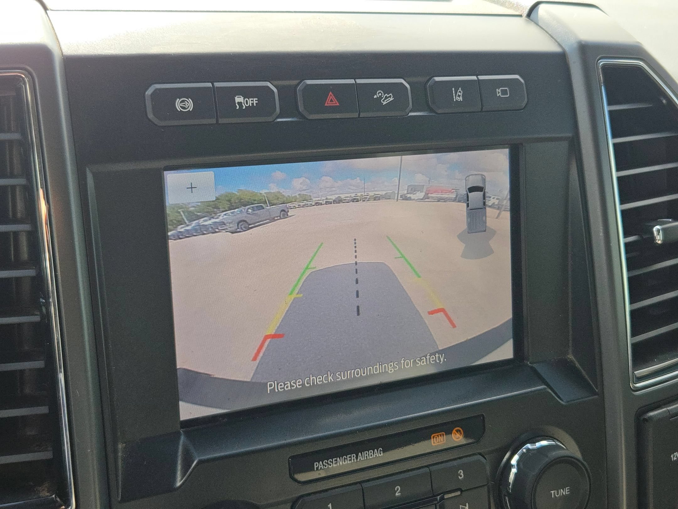 Used 2020 White Ford XLT image 17