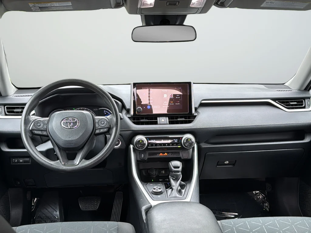 Used 2024 Silver Toyota XLE image 9