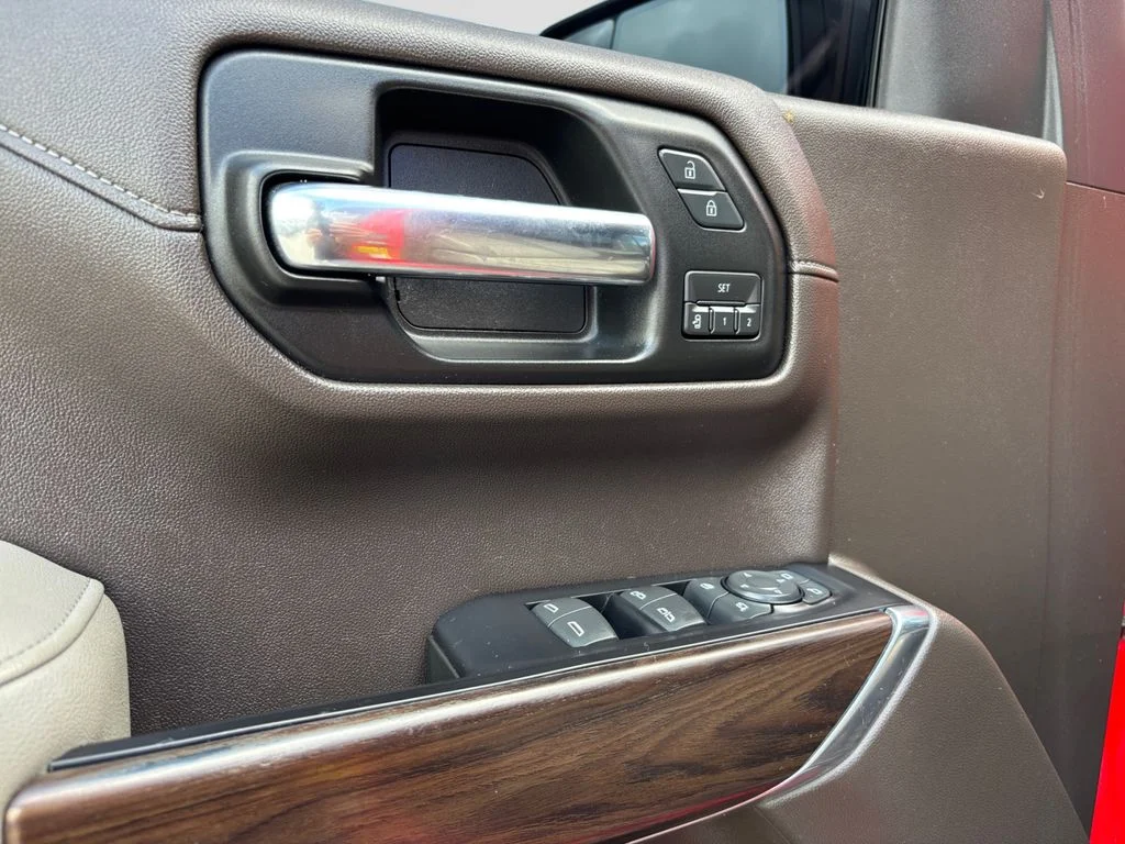 Used 2019 Red GMC SLT image 32