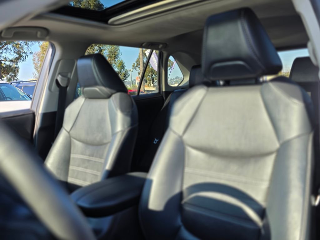 2022 Toyota RAV4 Limited - Photo 14