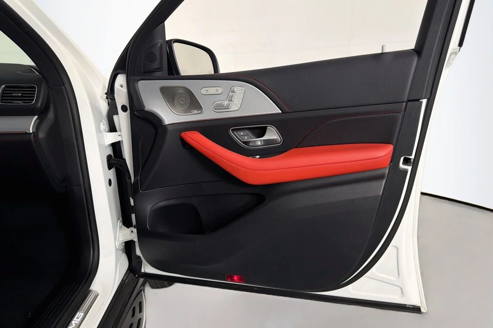 Certified Used 2025 Polar White Mercedes-Benz AMG® 53 image 25