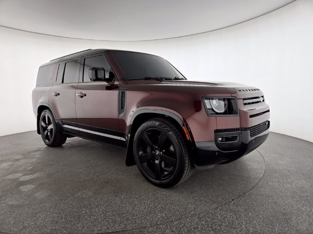 Used 2023 Sedona Red Land Rover X-Dynamic SE image 15