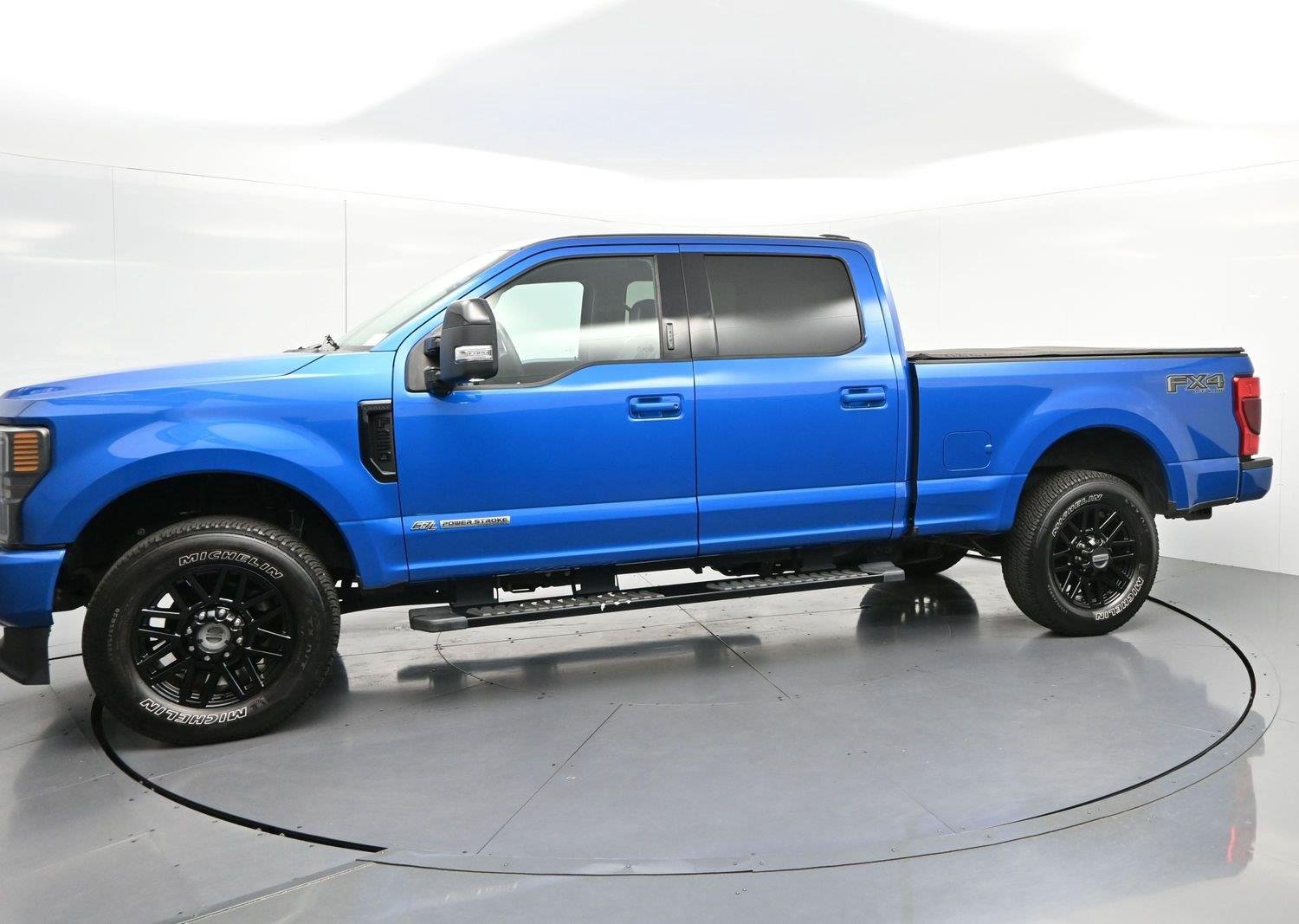 Used 2020 Velocity Blue Ford Lariat image 3