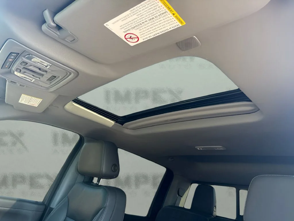 Used 2022 SUMMIT WHITE Chevrolet LTZ image 10