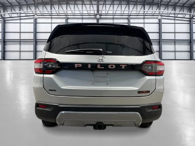 New 2026 Solar Silver Metallic Honda AWD TrailSport image 4
