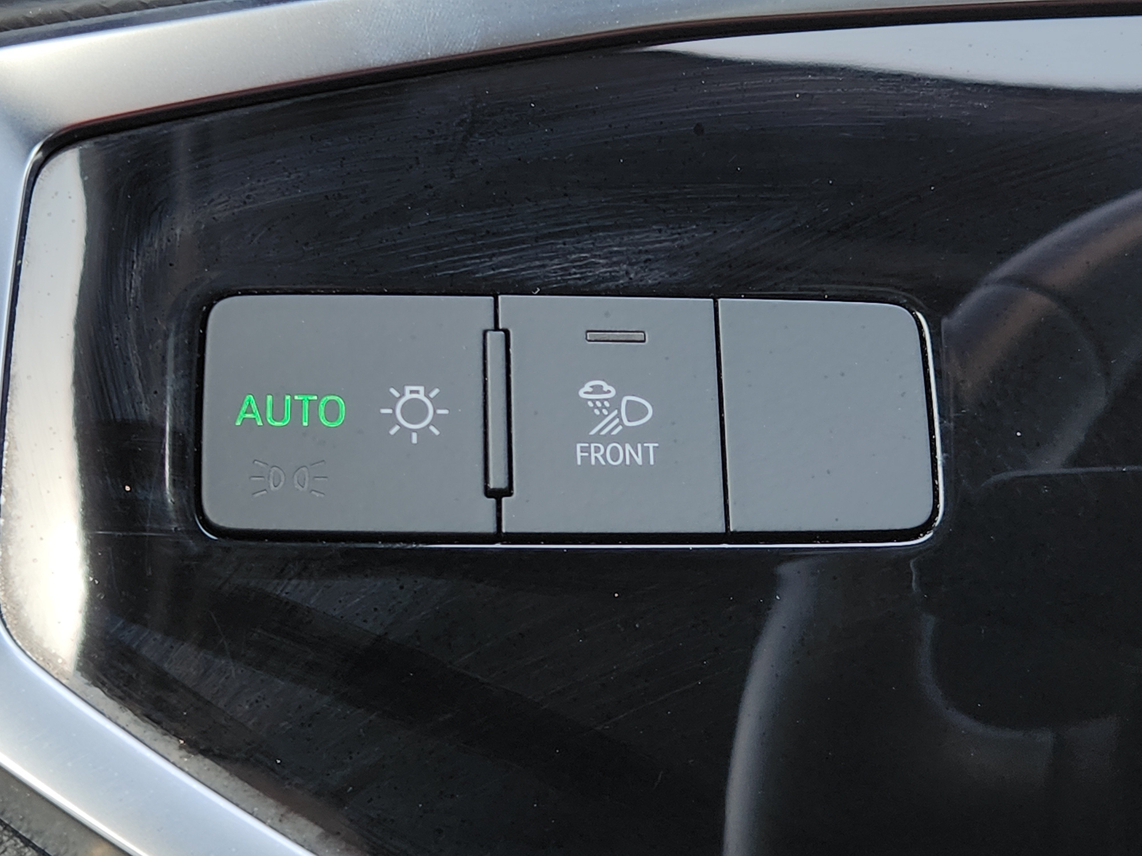 Used 2025  Audi S line Premium image 24
