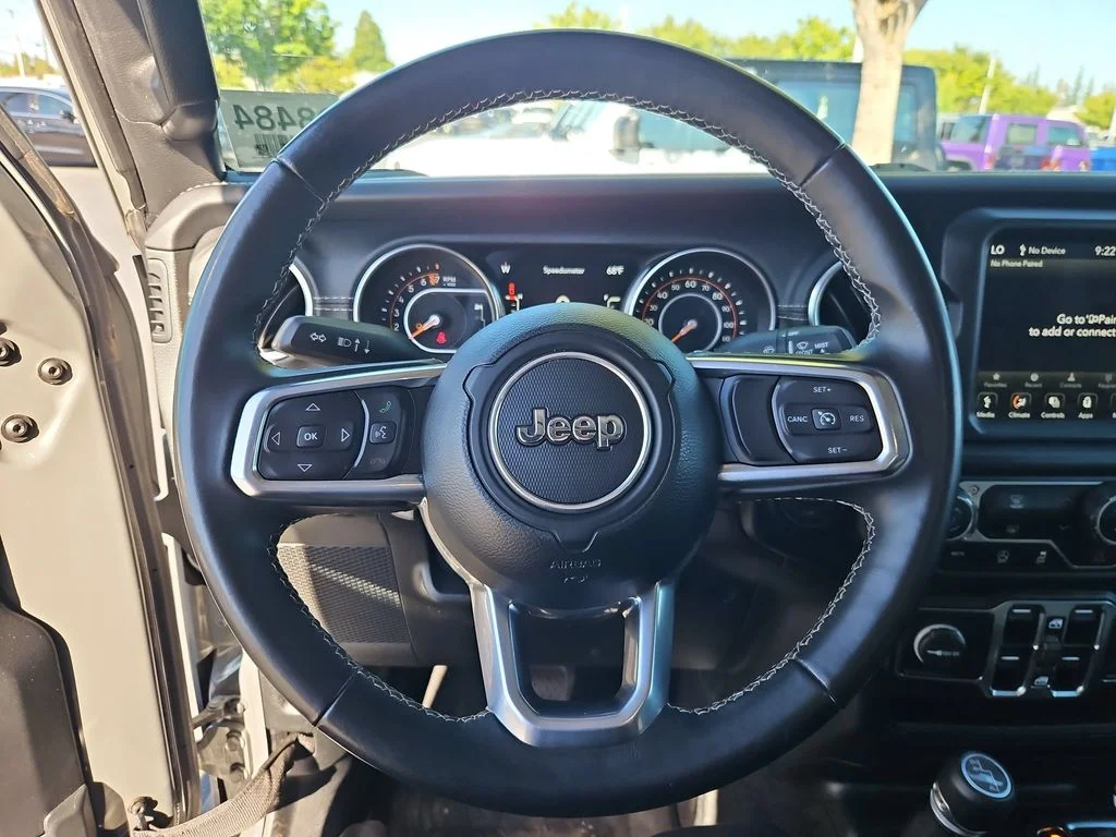 Used 2021 Sting-Gray Clearcoat Jeep Overland image 14