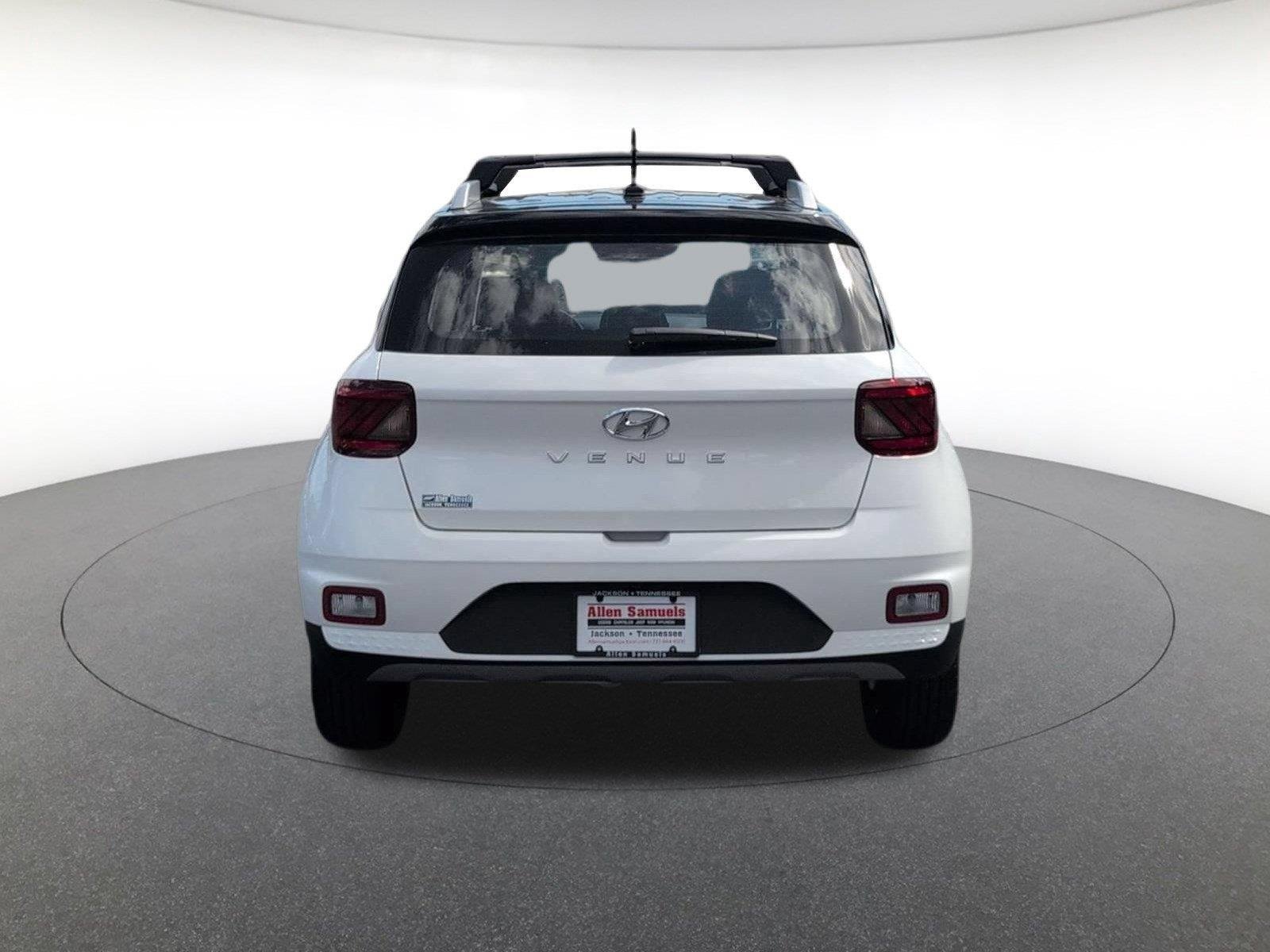 New 2026 Lunar White w/Black Roof Hyundai SEL image 8