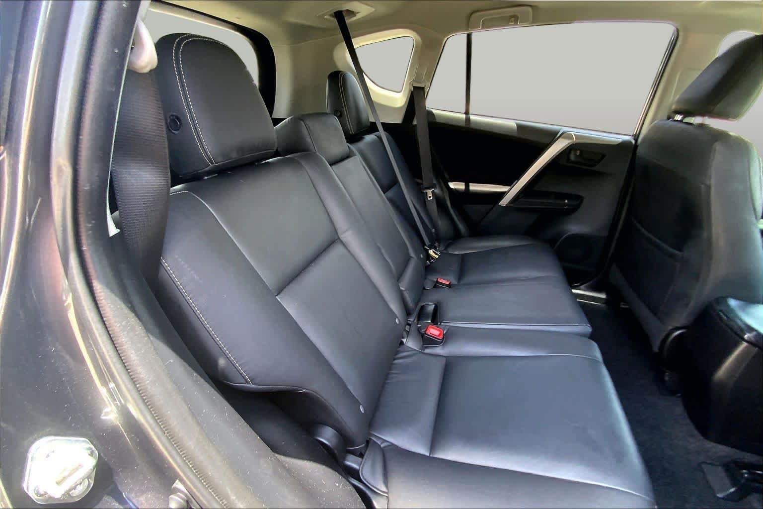 Used 2013 Magnetic Gray Metallic Toyota XLE image 18