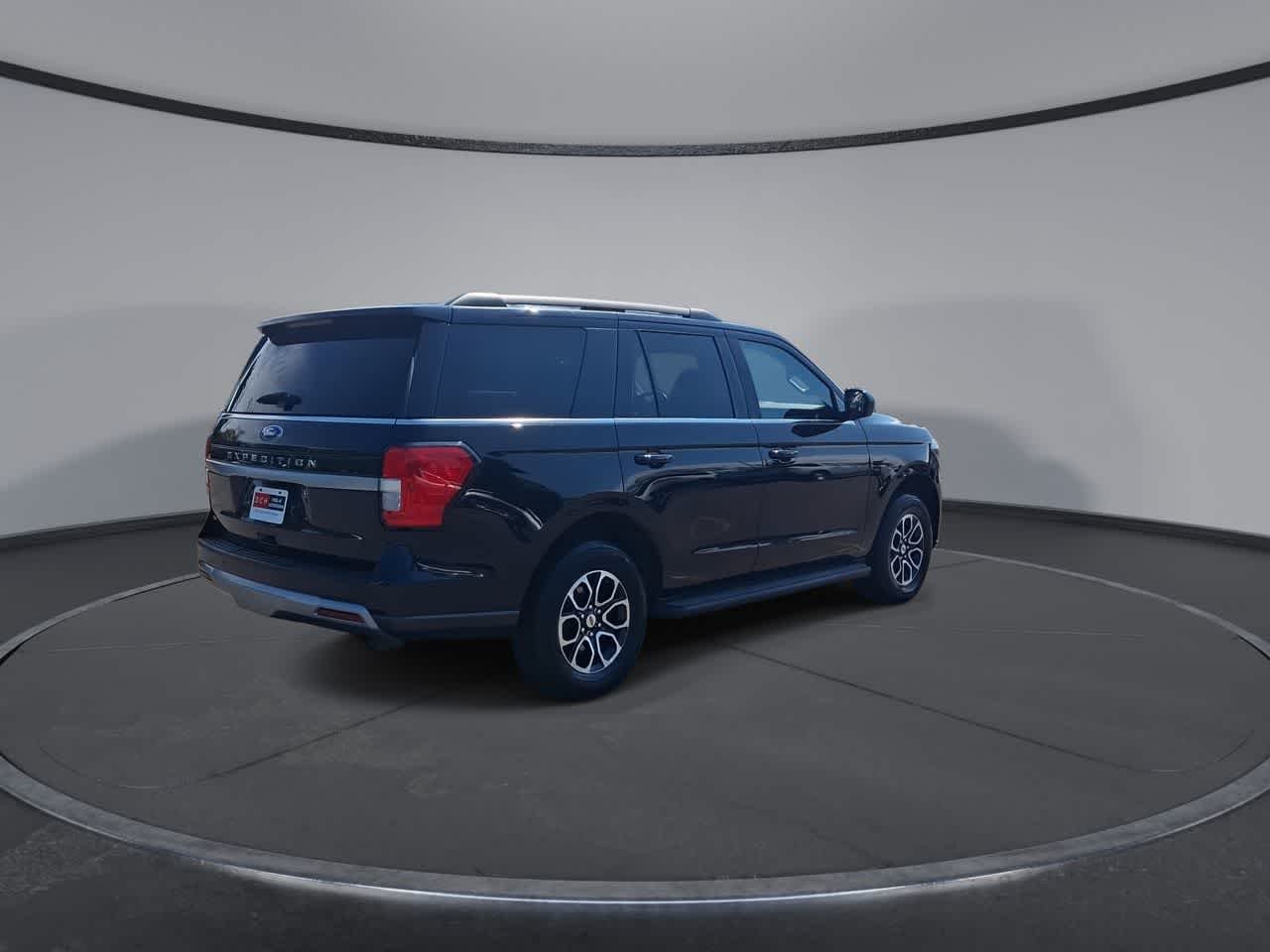 Certified Used 2024 Agate Black Metallic Ford XLT image 8