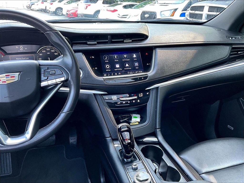 Used 2024 Black Cadillac Luxury image 18