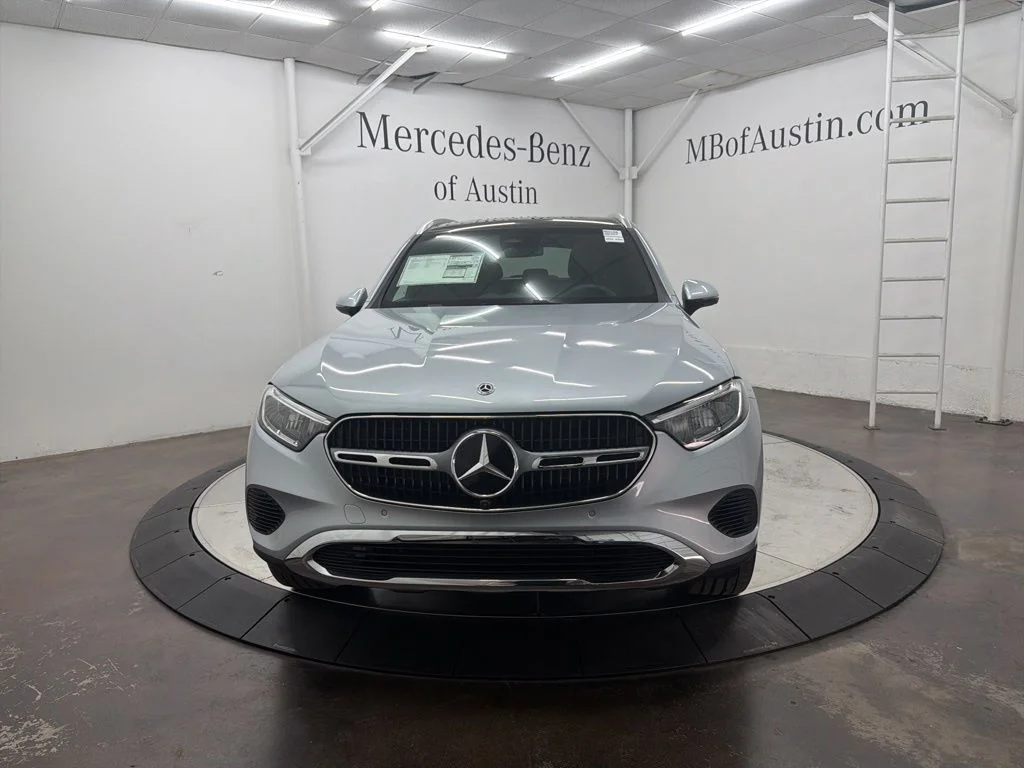 New 2026 Silver Mercedes-Benz GLC 300 image 2