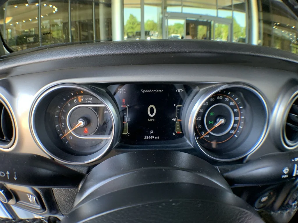 Used 2023 BRGHTWHT/BLACK Jeep Willys image 15
