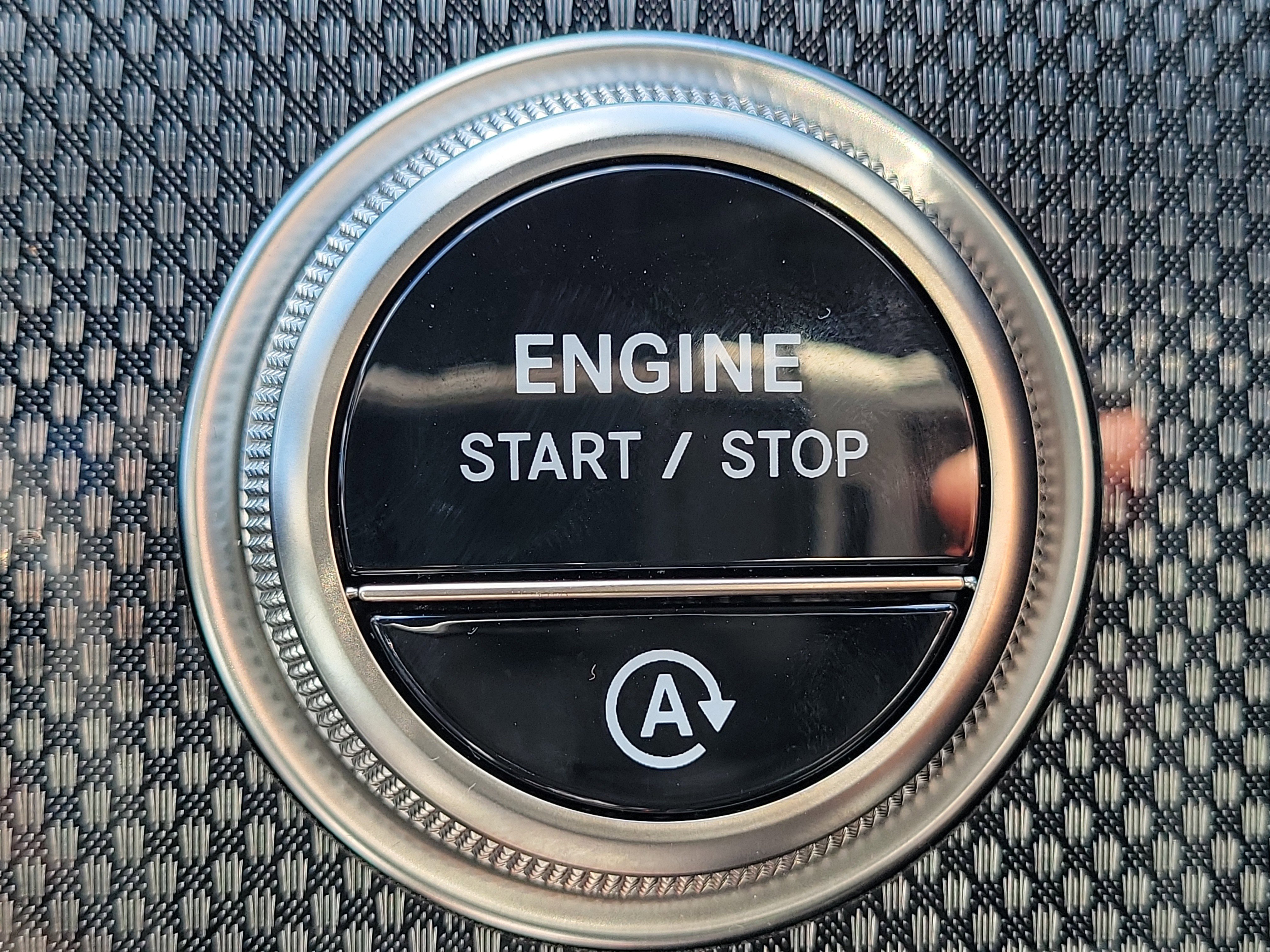 New 2026 MANUFAKTUR Alpine Grey Mercedes-Benz GLC 300 image 29
