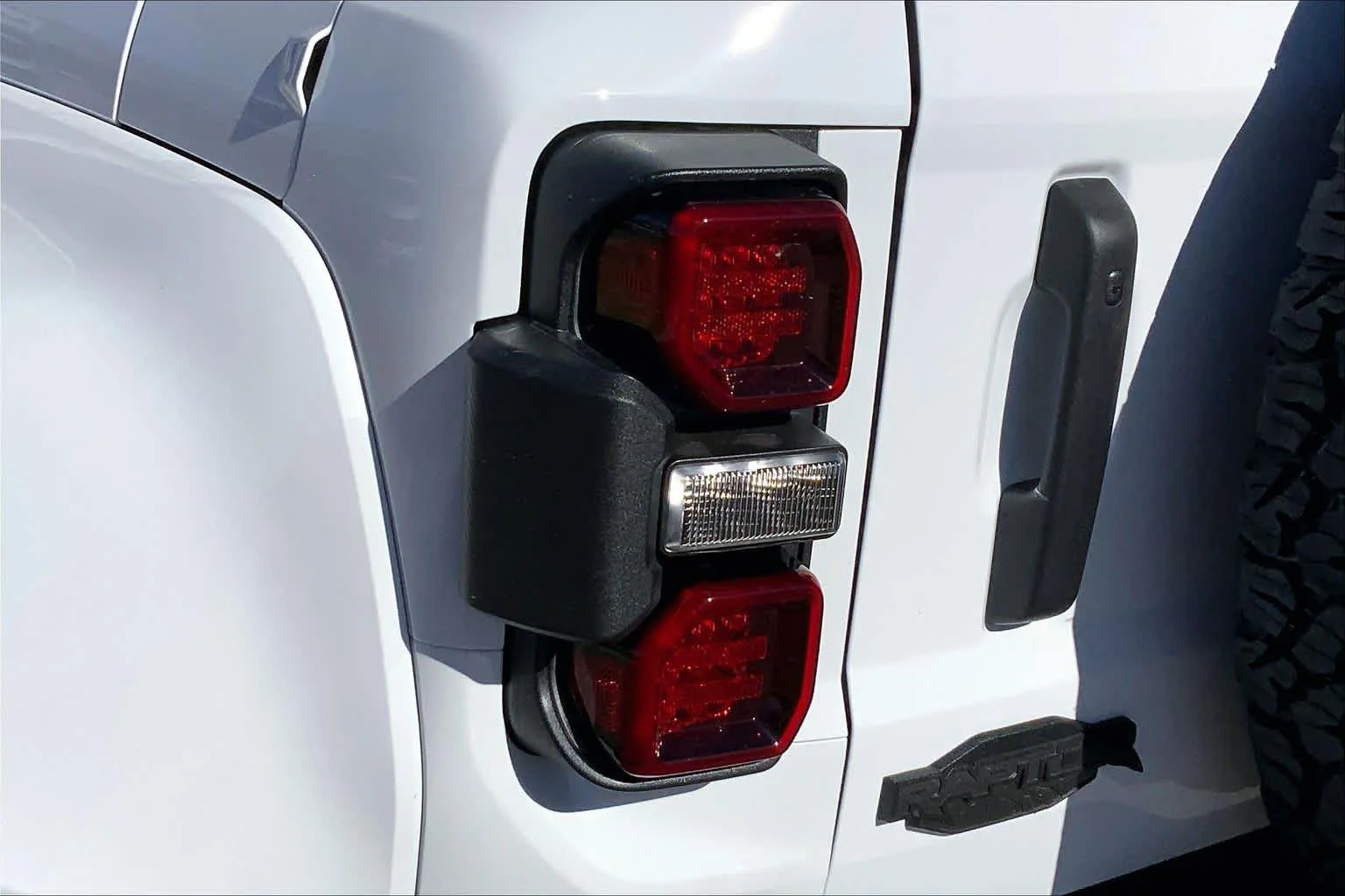 New 2025 Oxford White Ford Raptor image 14