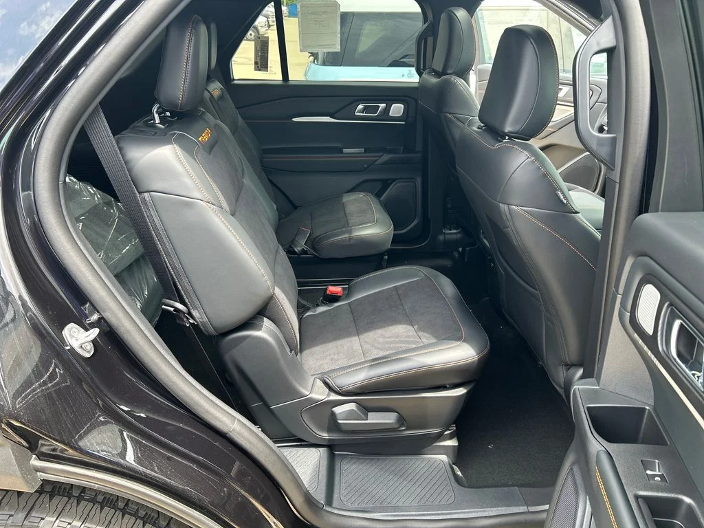 2026 Ford Explorer Tremor - Photo 13
