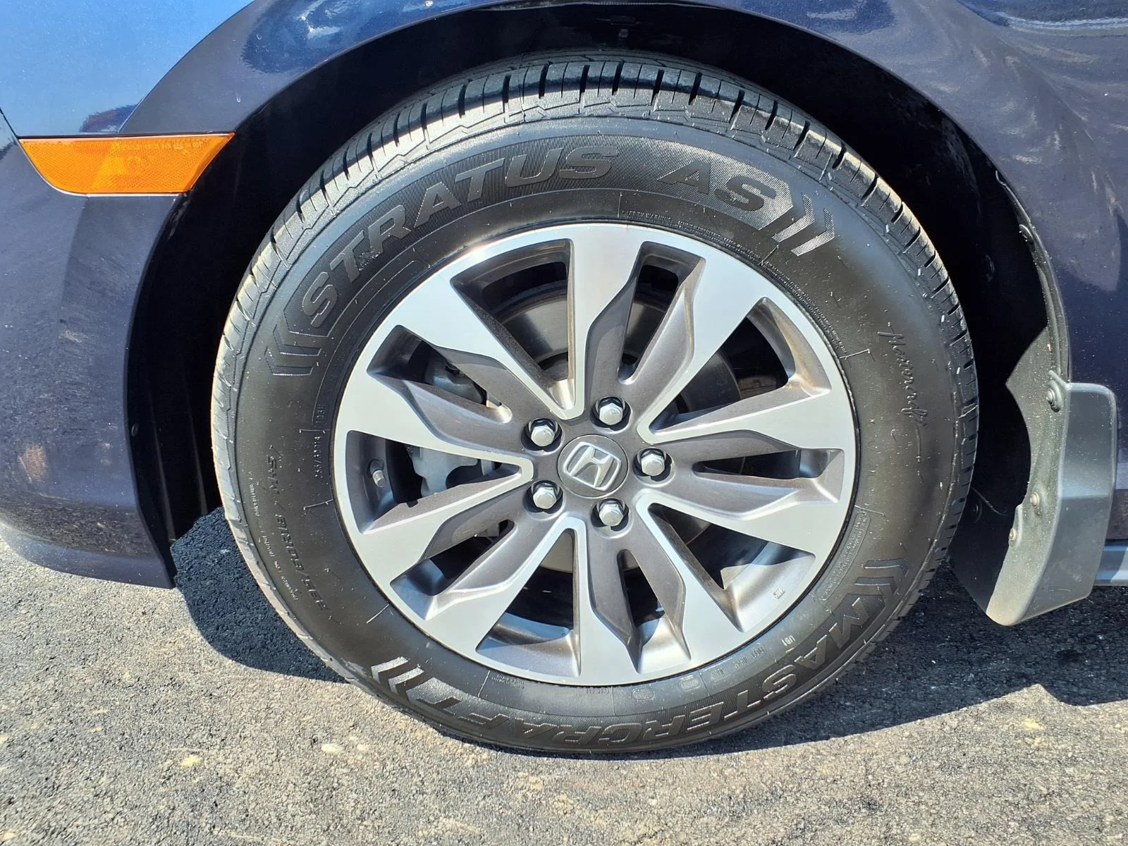 Used 2021 Obsidian Blue Pearl Honda  image 16