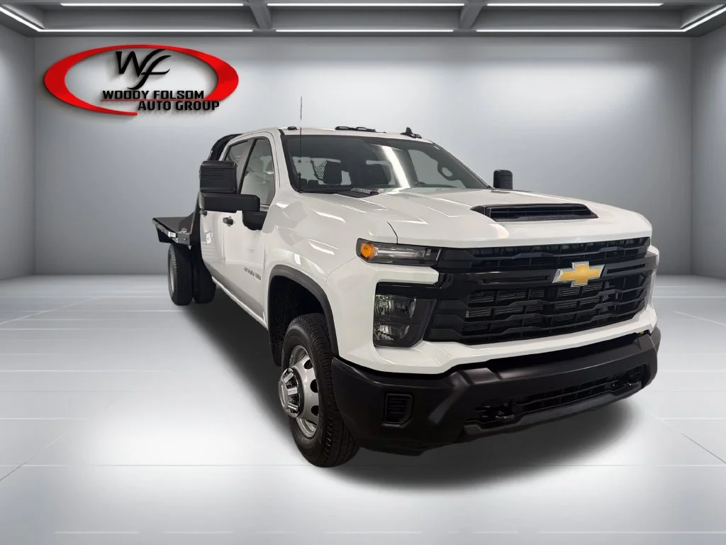 Used 2025 White Chevrolet Work Truck image 3