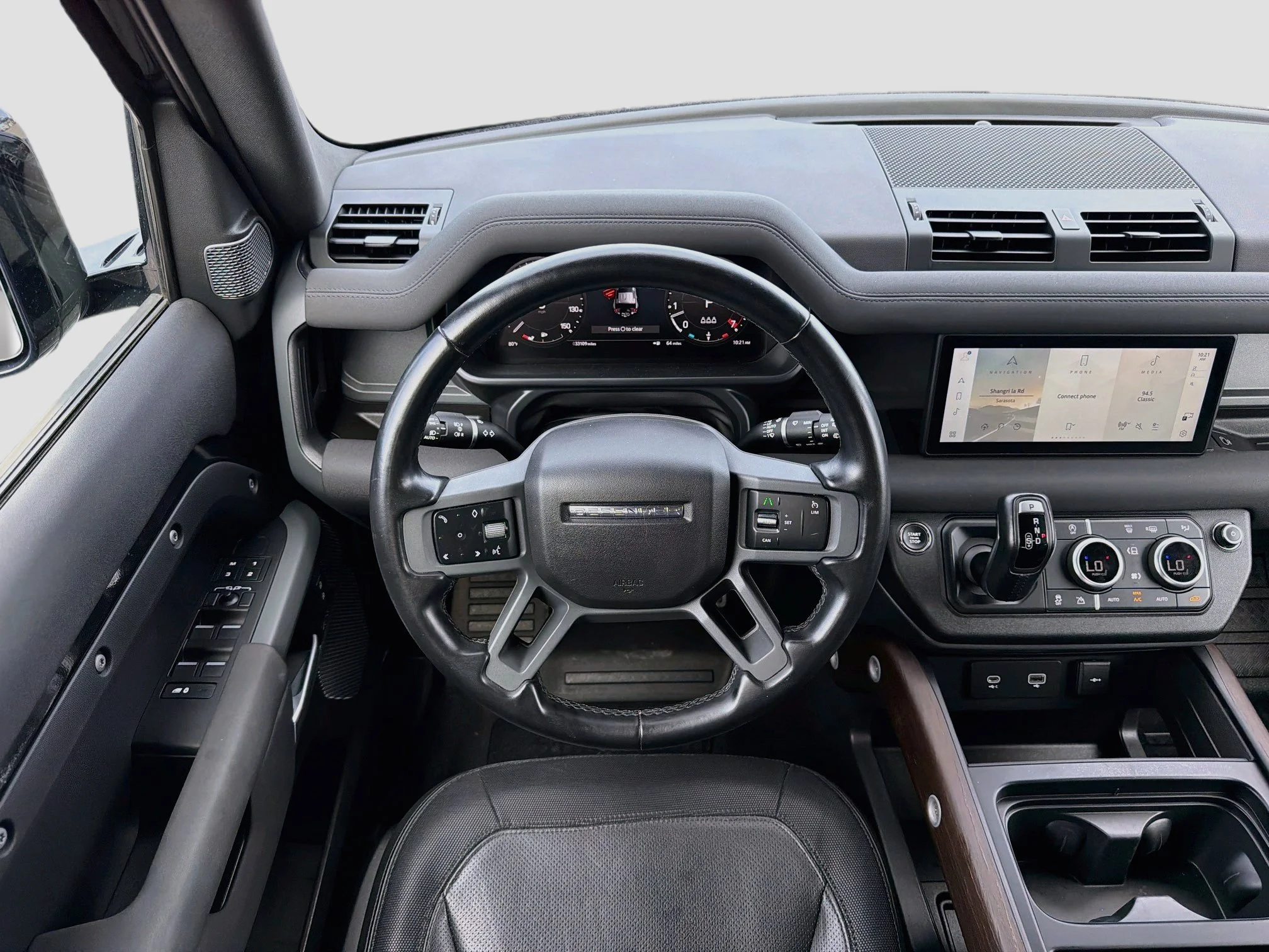 Used 2023 Santorini Black Metallic Land Rover X-Dynamic SE image 17