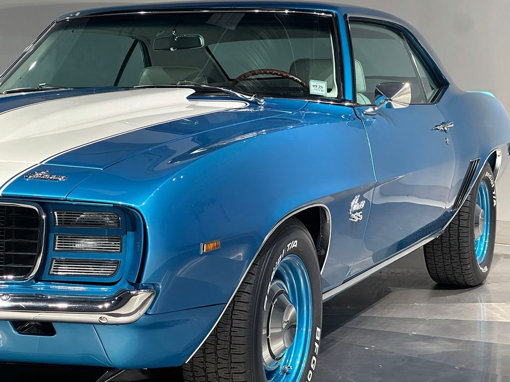 Used 1969 Blue Chevrolet  image 15