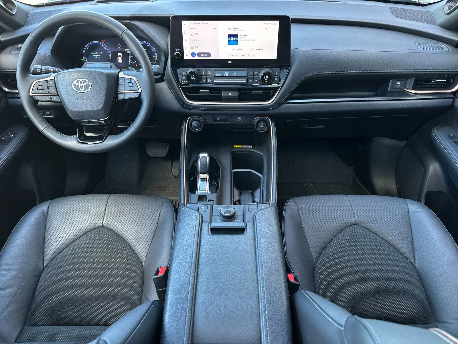 Used 2025 Cement Toyota MAX Platinum image 12