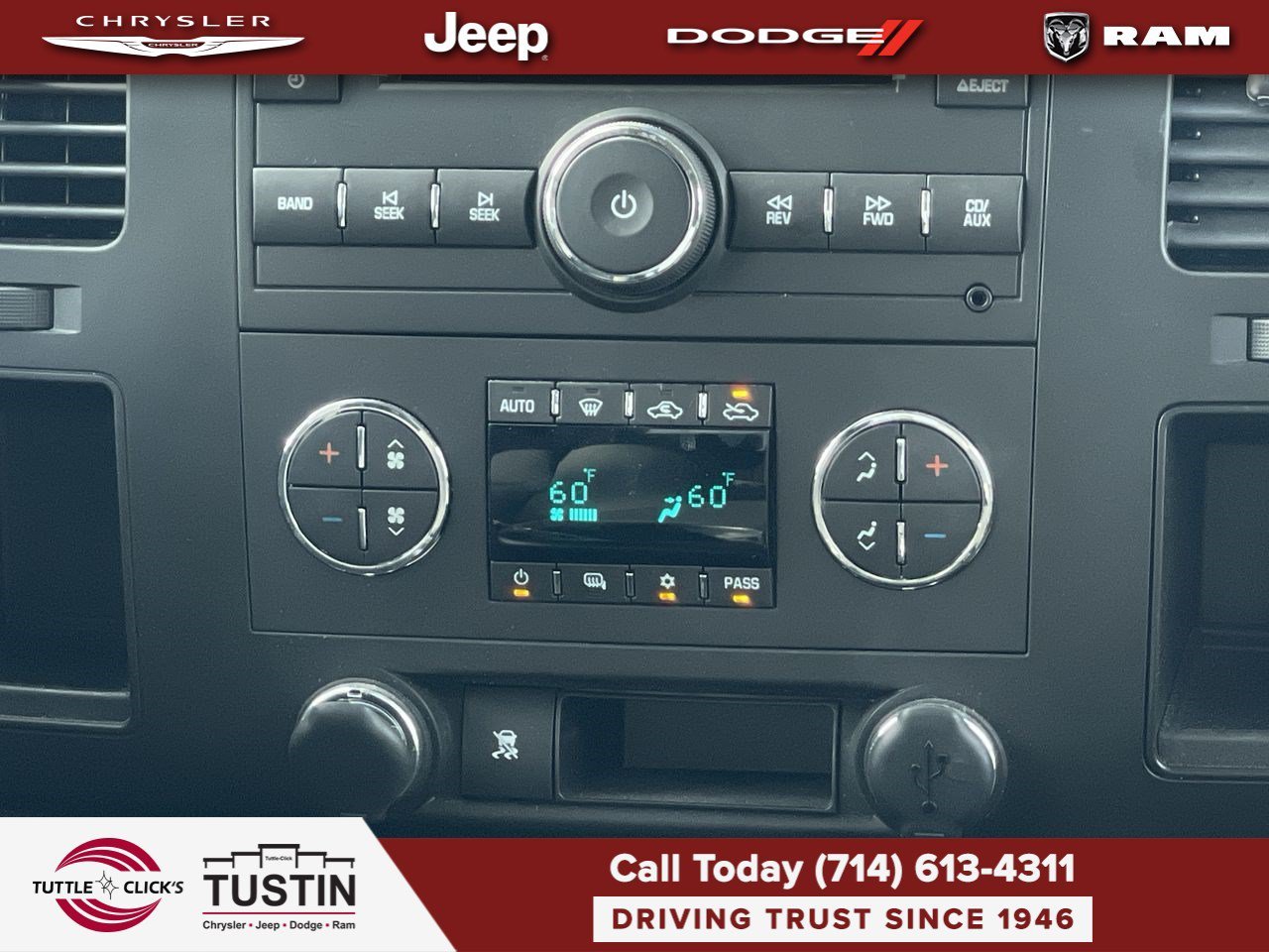 Used 2011 Stealth Gray Metallic GMC SLE image 22