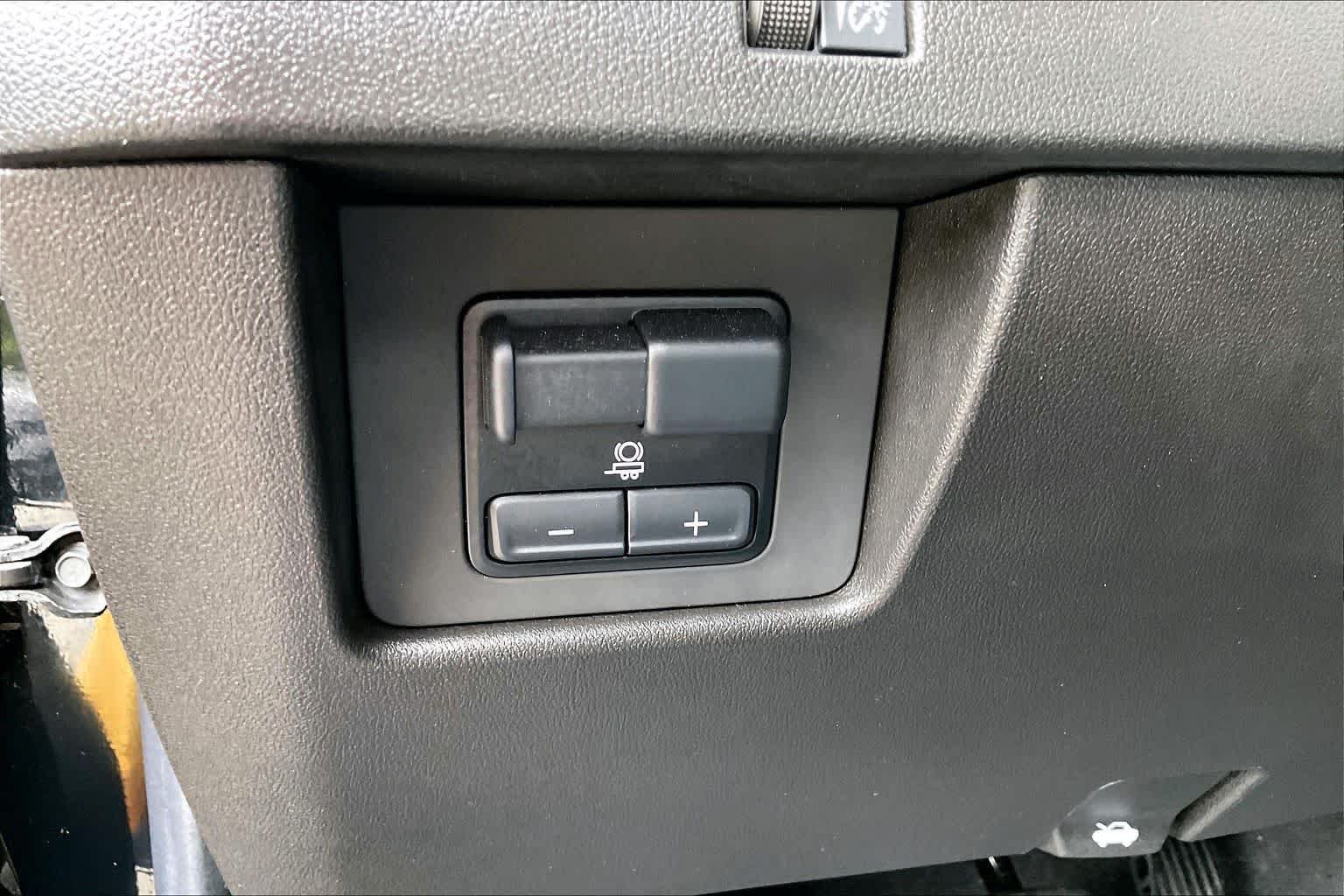 Used 2023 Black Chevrolet 4WD Trail Boss image 33