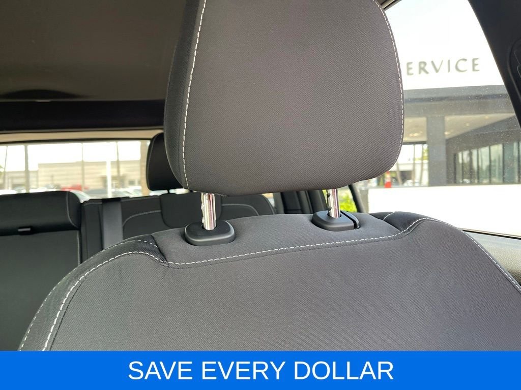 Used 2025 White Jeep Laredo image 19