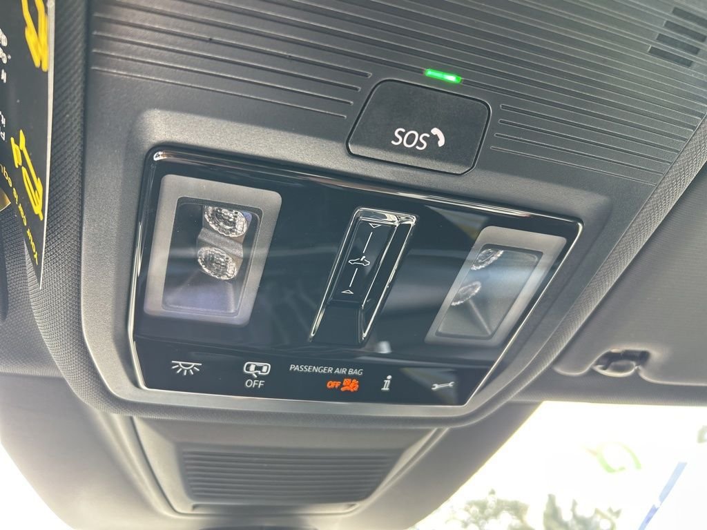 New 2026 Black Volkswagen 2.0T SE image 38