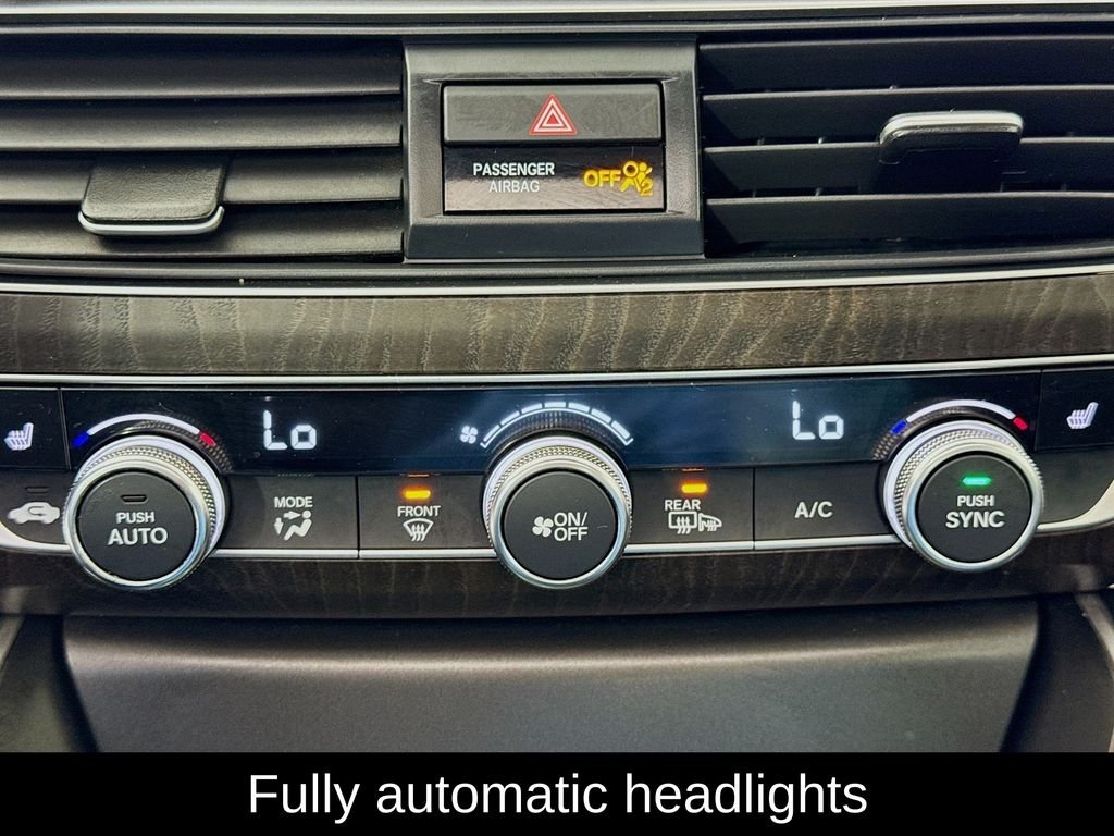 2022 Honda Accord Touring - Photo 19