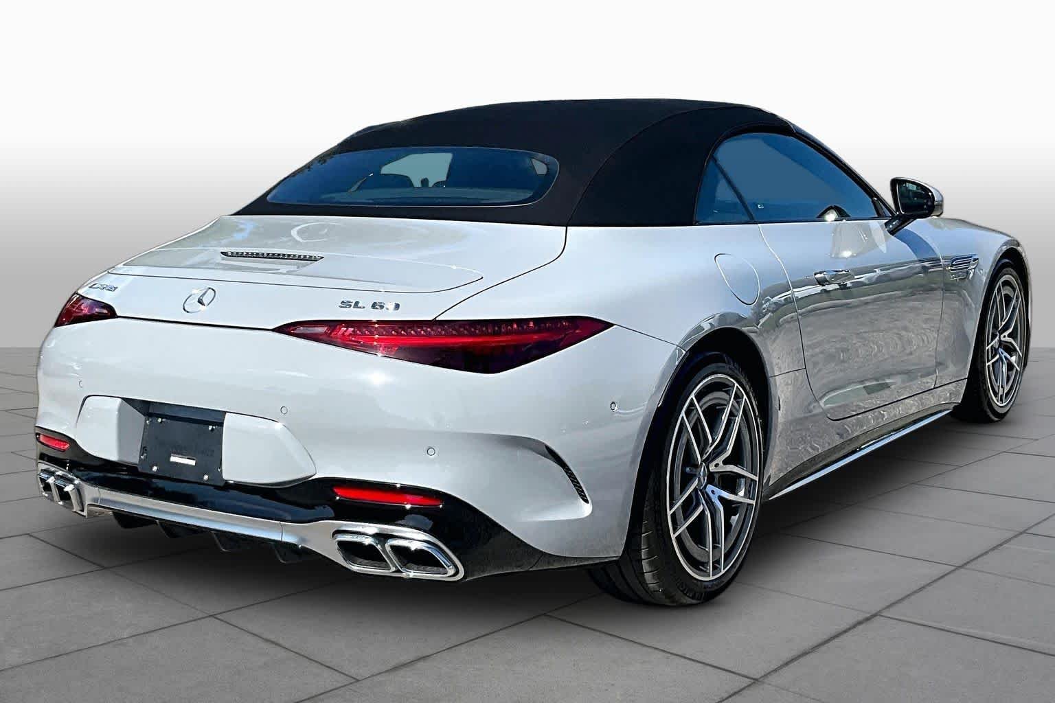 Used 2022 MANUFAKTUR Alpine Grey Mercedes-Benz AMG® SL 63 image 13