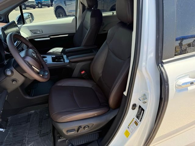 2023 Toyota Sienna Platinum - Photo 35