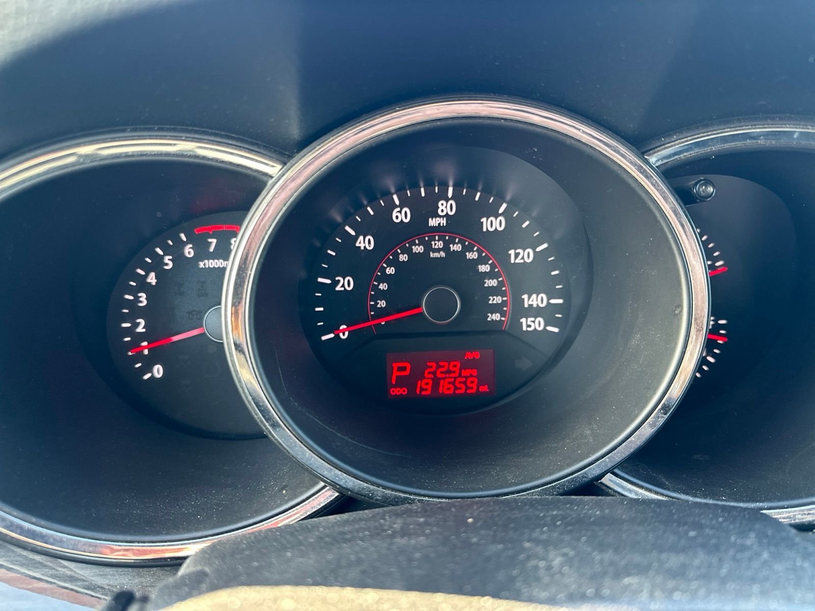 Used 2011 Silver Kia LX image 6