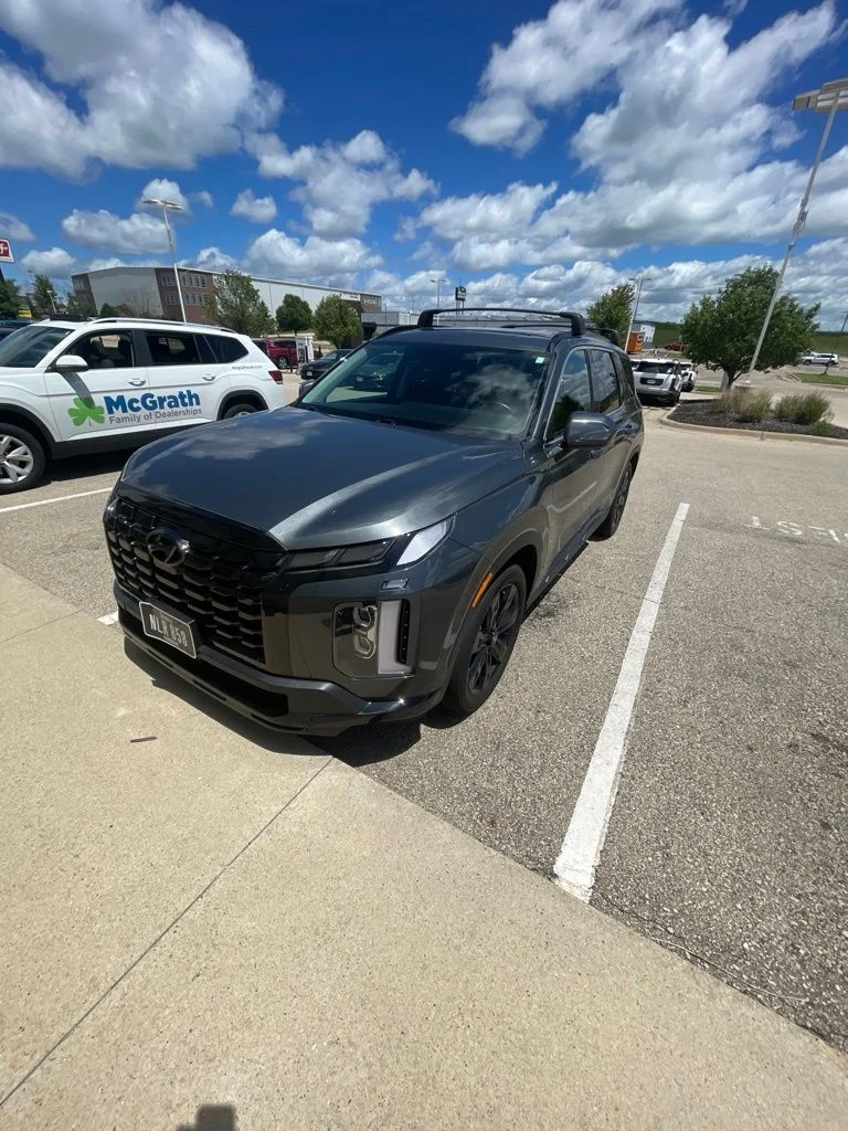Used 2023 Gray Hyundai XRT image 4