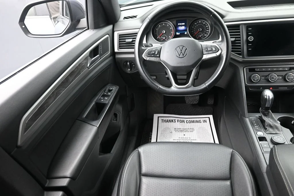 Used 2020 Gray Volkswagen 3.6L V6 SE w/Technology image 14