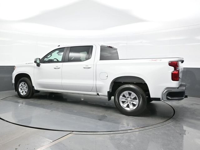 Used 2023 White Chevrolet LT image 3