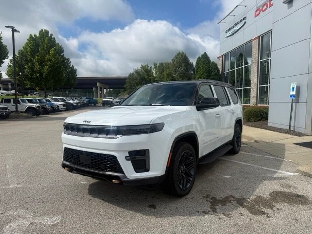 New 2026 Bright White Clear-Coat Exterior Paint Jeep 85th Anniversary Edition image 2
