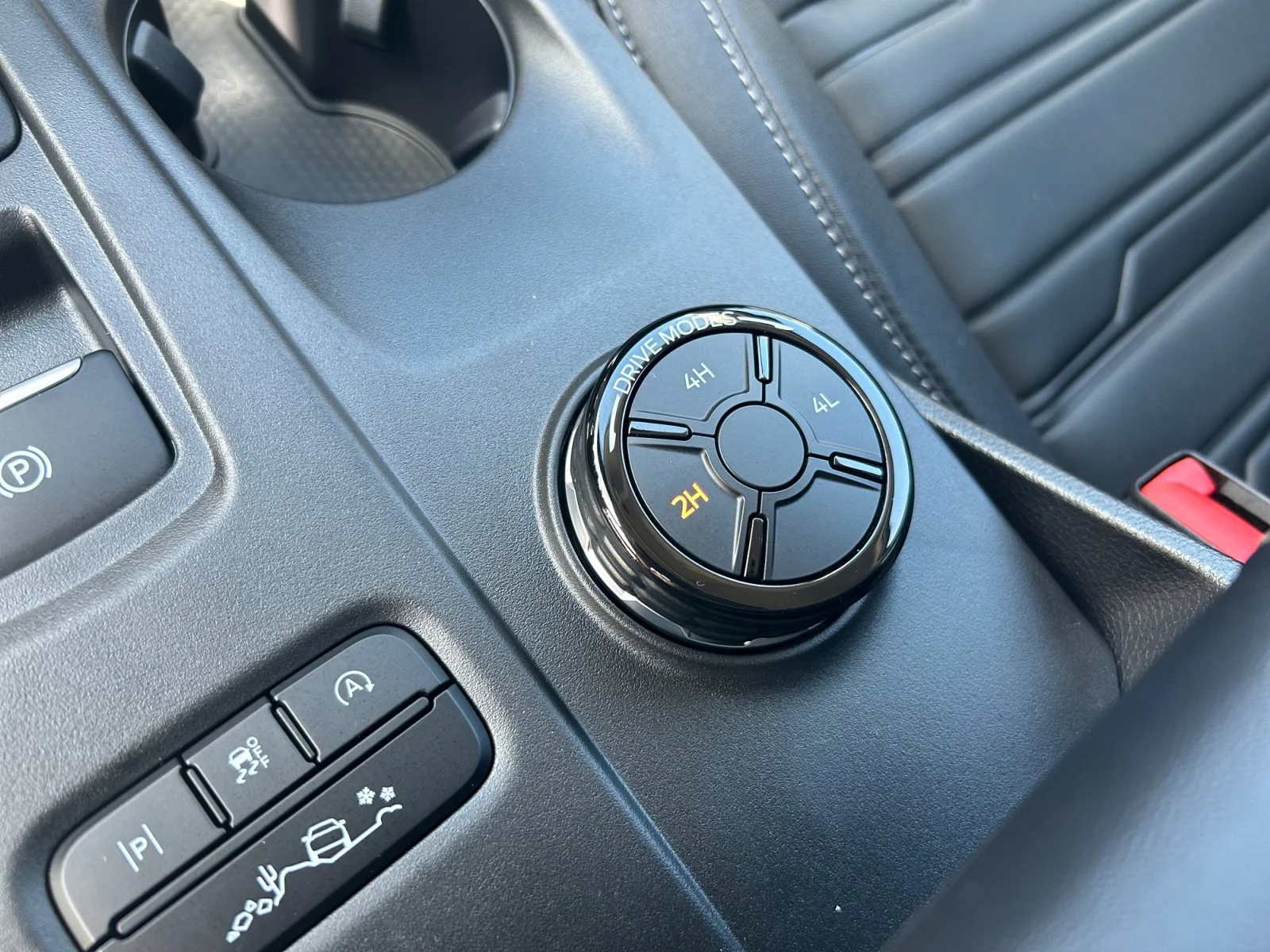 New 2026 Avalanche Ford Lariat image 21