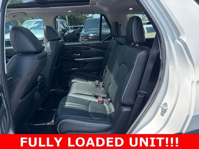 Used 2023 White Honda Elite image 15