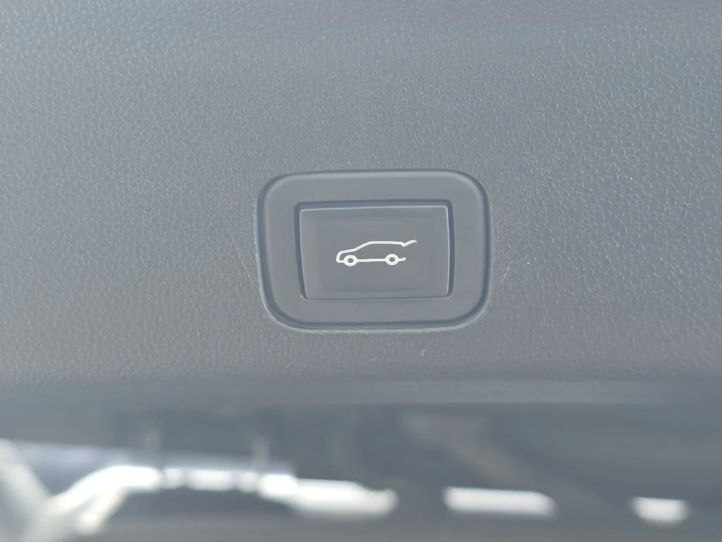 Used 2024 Gray Chevrolet High Country image 17