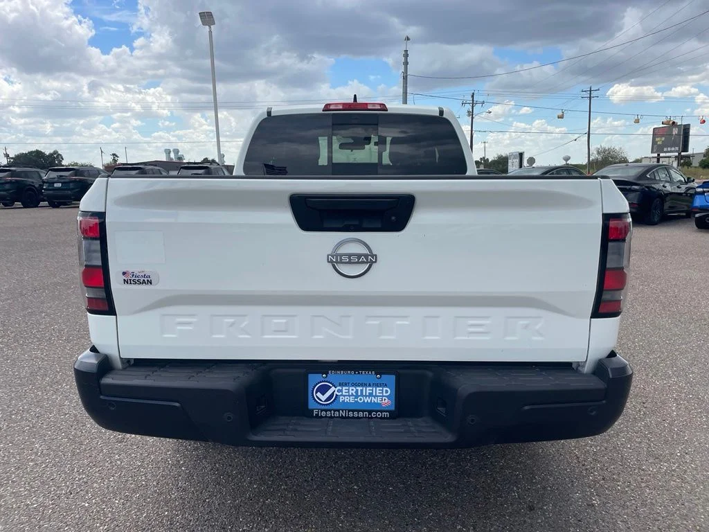 Used 2025 White Nissan S image 6