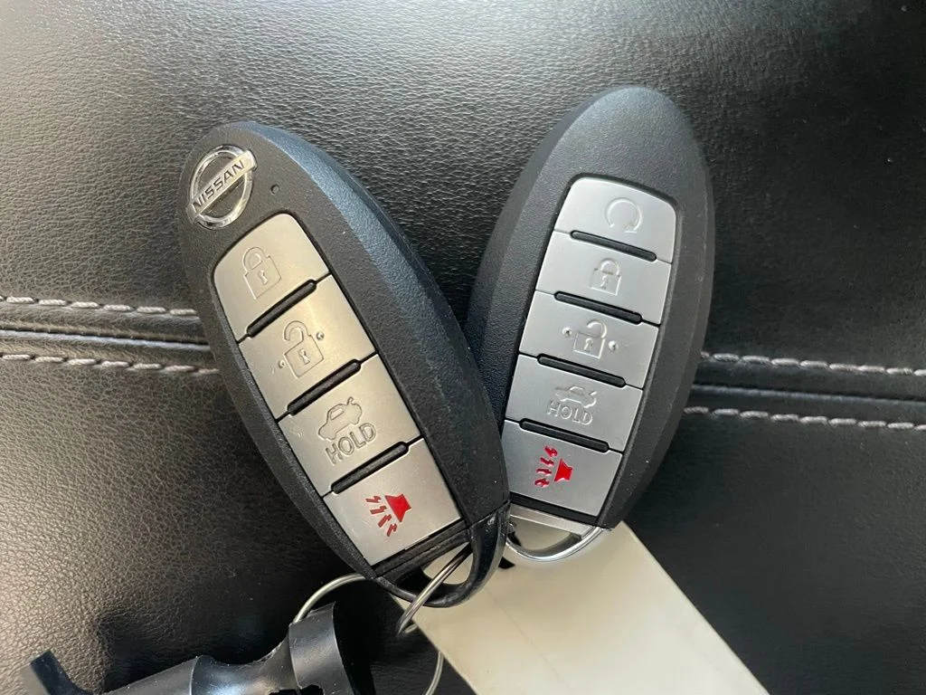 Certified Used 2023 Silver Nissan SV image 18