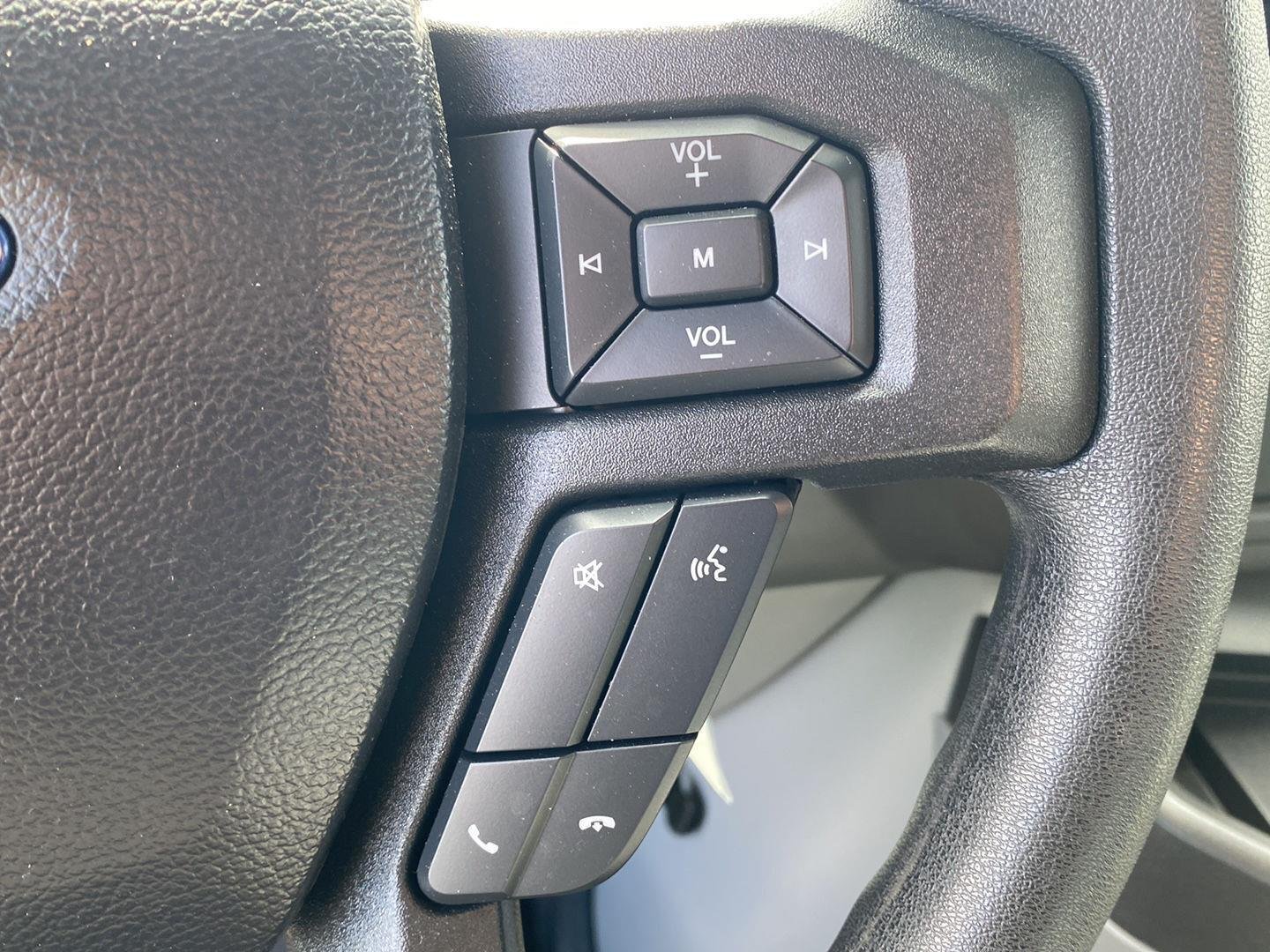 Used 2027 Wh Ford  image 17