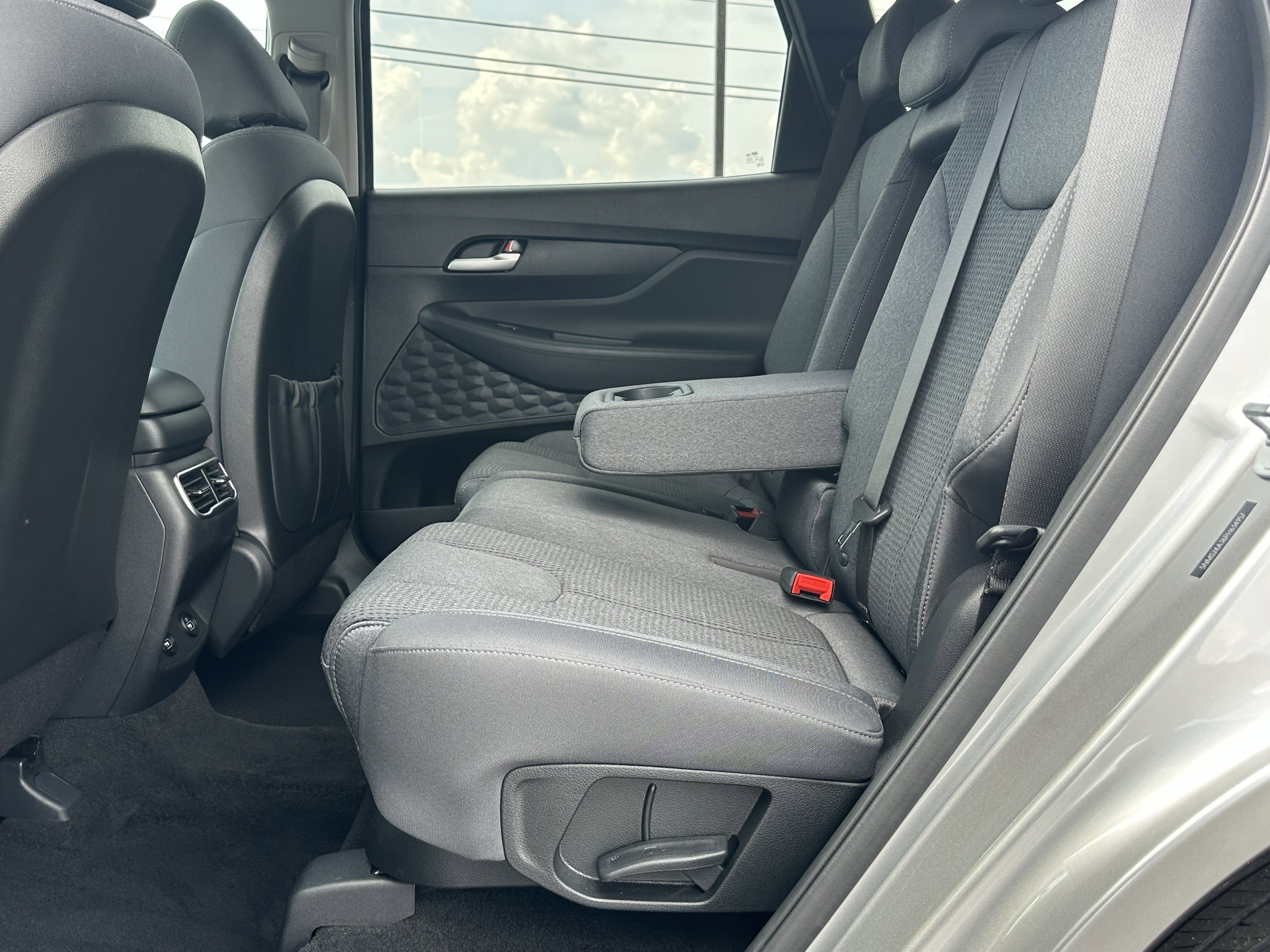 Used 2023 Shimmering Silver Hyundai SEL image 19