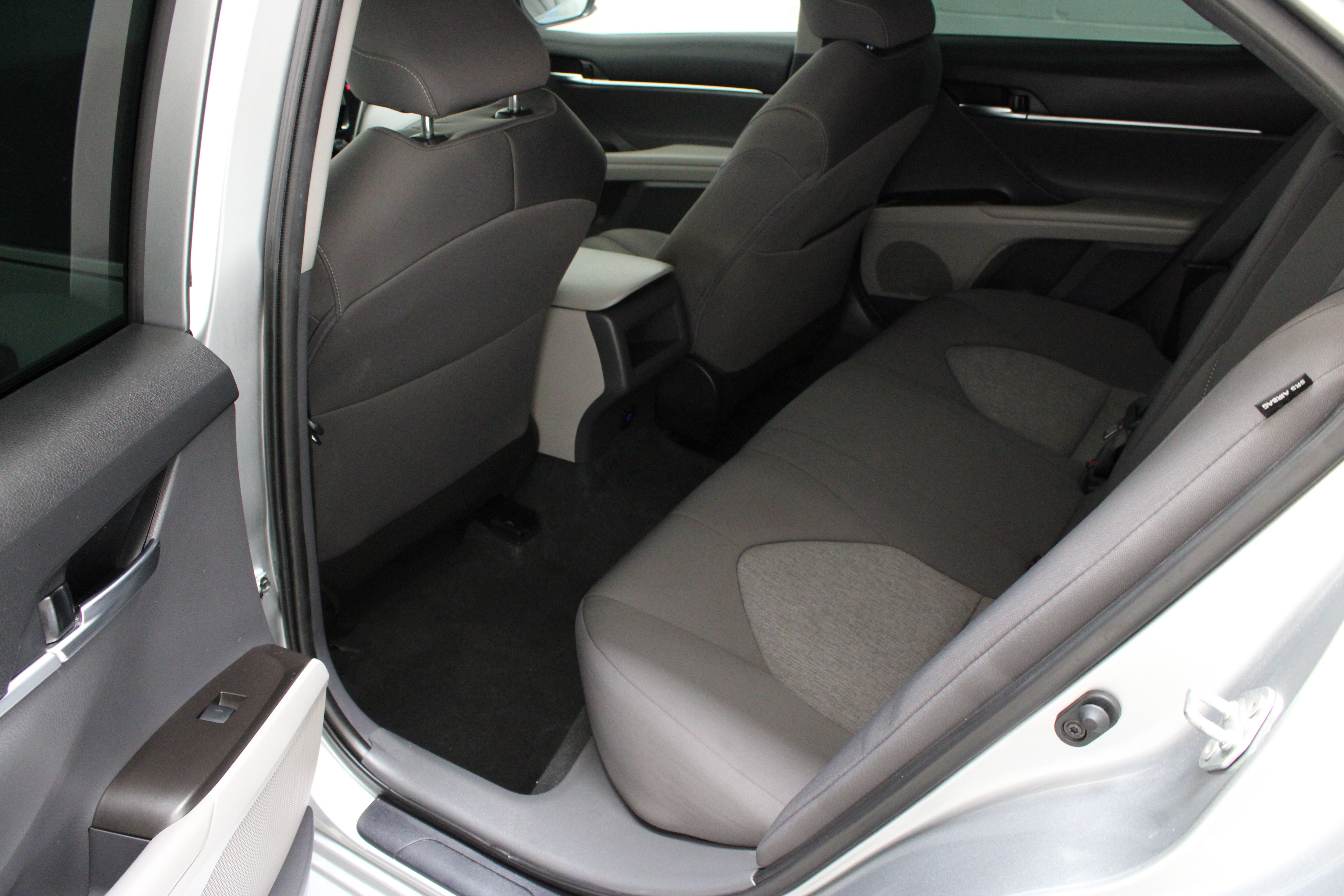 Certified Used 2022 Celestial Silver Metallic Toyota LE 2.5L image 25