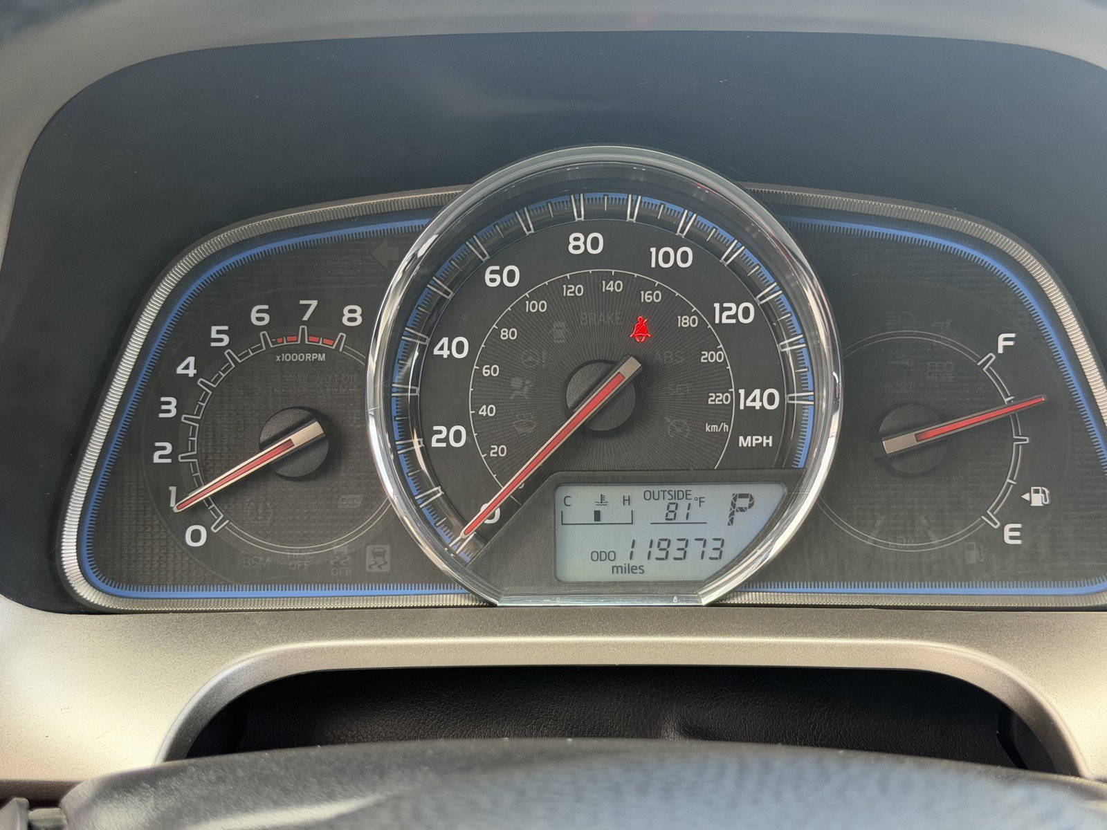 Used 2015 Classic Silver Metallic Toyota Limited image 14