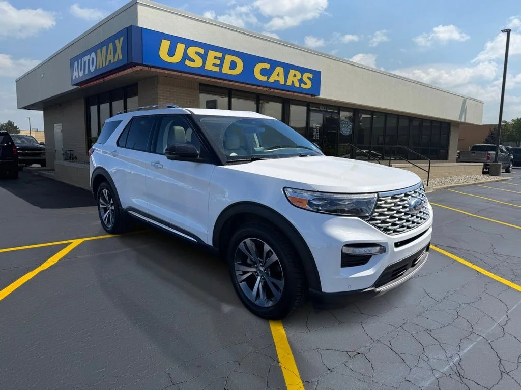 Used 2020 White Metallic Ford Platinum image 4