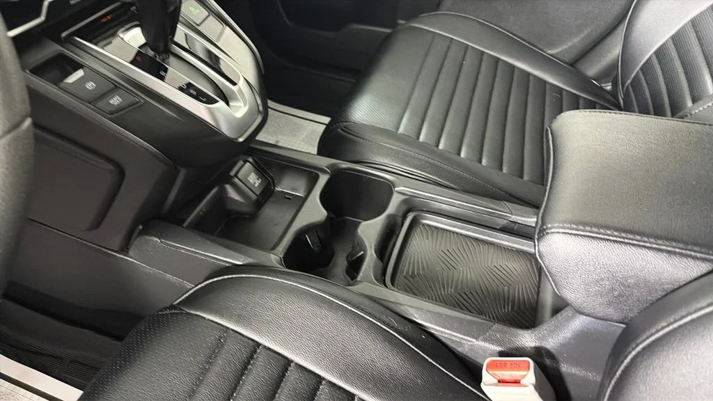 Used 2017 Gray Honda LX image 24